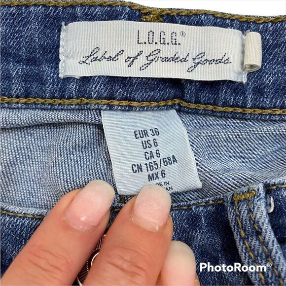 L.O.G.G. Brand High Rise Denim Jeans Size 6, Dark Stripe on Each Side - Picture 10 of 10